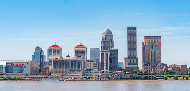 Louisville Hotels Skyline