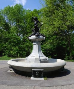 hogan's fountain at cherokee park